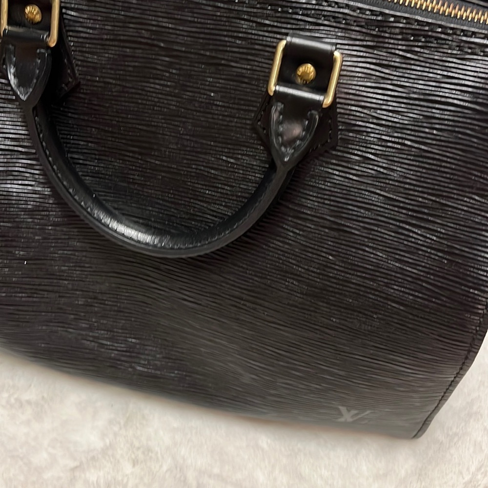 Louis Vuitton Vintage Item handbag